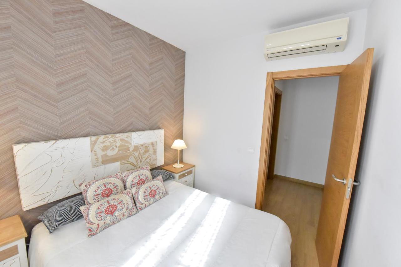 New! Retro Apartment In Central Neighbourhood セビリア エクステリア 写真
